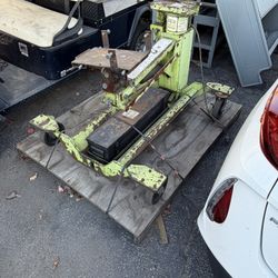 Ari Hetra model AH-2000 Transmission Jack.