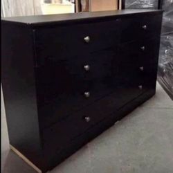 Eight Drawers Dresser 