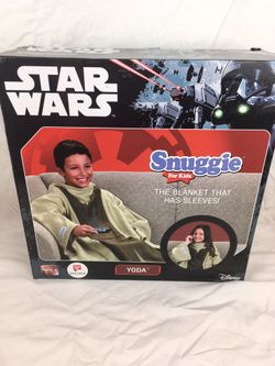 Brand new start wars Snuggie Yoda