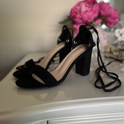 Black Lace-Up Block Heel Sandals, Size 7
