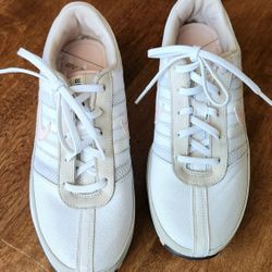 Nike Cleated Women's Golf Shoes Sz 7 / Like New