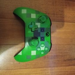 RARE LIMITED EDITION Minecraft Creeper Xbox Controller 