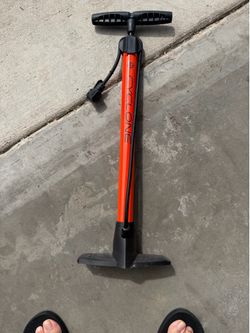 Bike pump