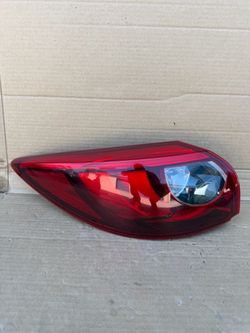 2013,2014,2015,2016 Mazda CX-5 Tail Light LED/Mica Trasera LED Lh Driver Side Ask