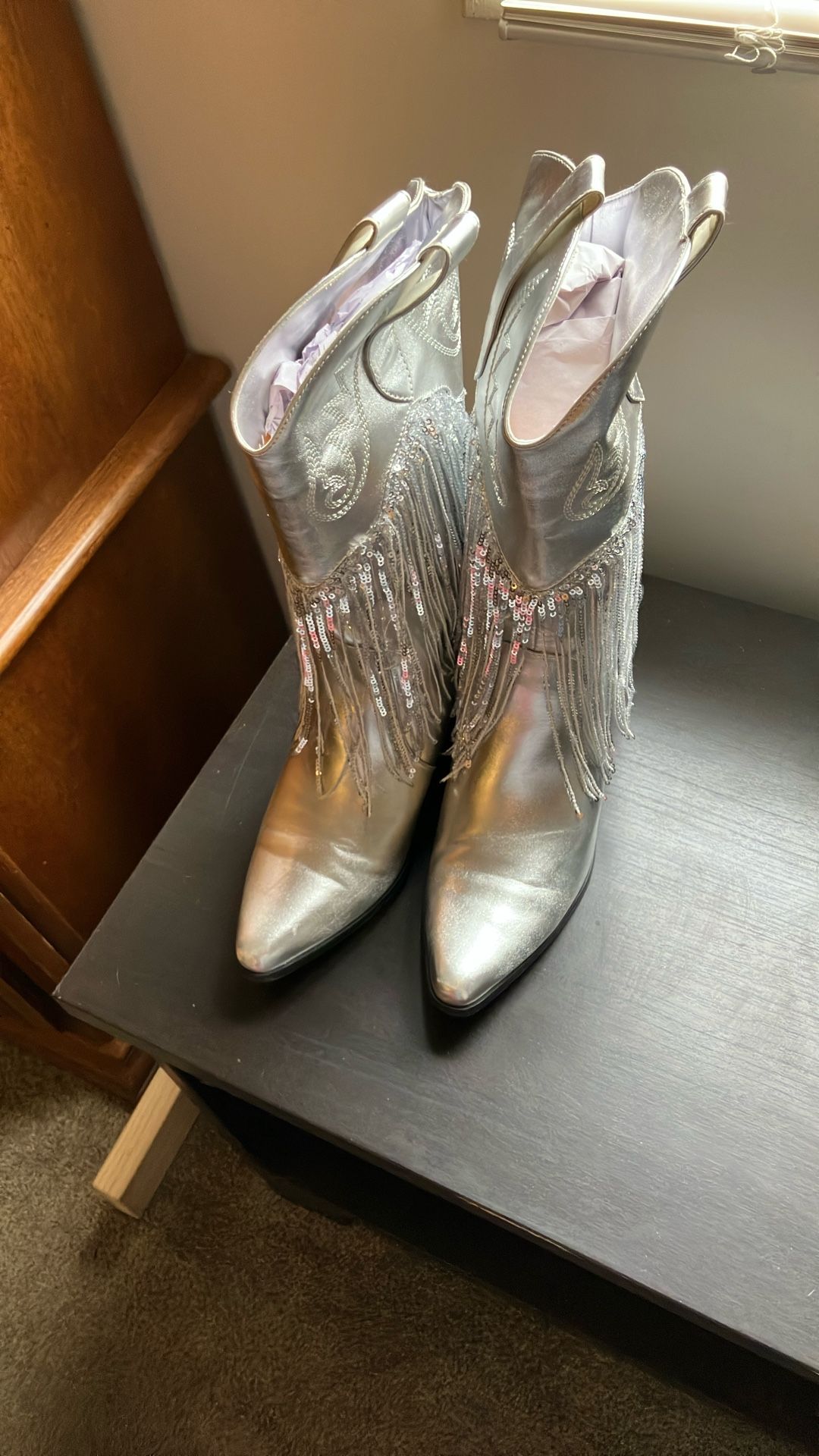 Silver Fringe Boots Size 8