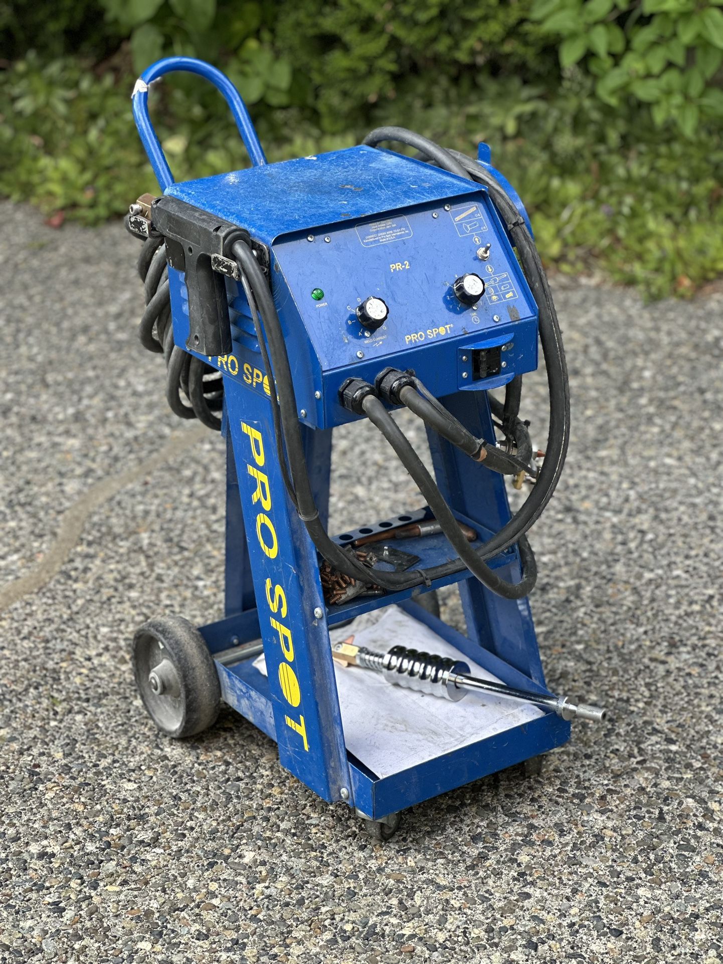 PR-2 PRO SPOT MULTI-TASK WELDER & DENT PULLER 220V