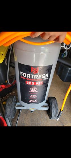 FORTRESS 27 GALLON AIR COMPRESSOR 200 PSI