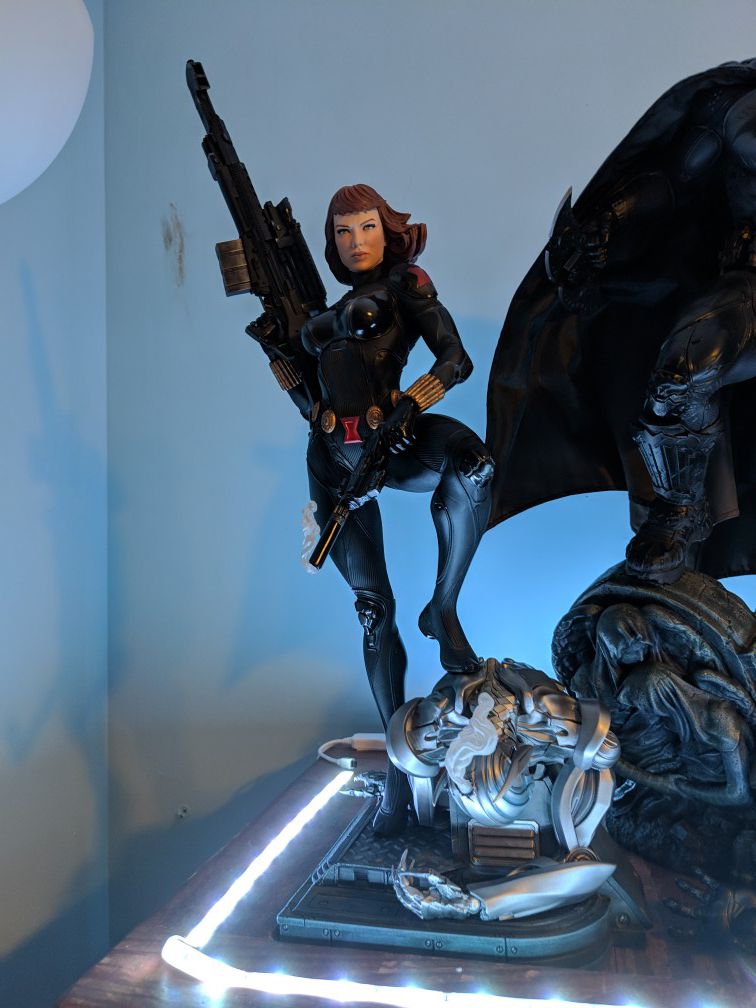 Sideshow Collectables Premium Format Black Widow Statue