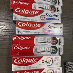 Colgate Toothpaste And Toothbrushes Bundle