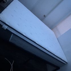 Queen Size Mattress 