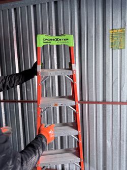 Louisville Ladder Cross Step 300 lb Step Ladder