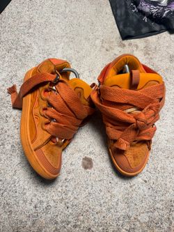 Orange lavins