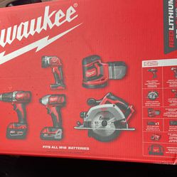 Miluakee M18 18V Lithium-Ion Cordless Combo Kit (5-Tool) with 2-Batteries, Charger and Tool Bag