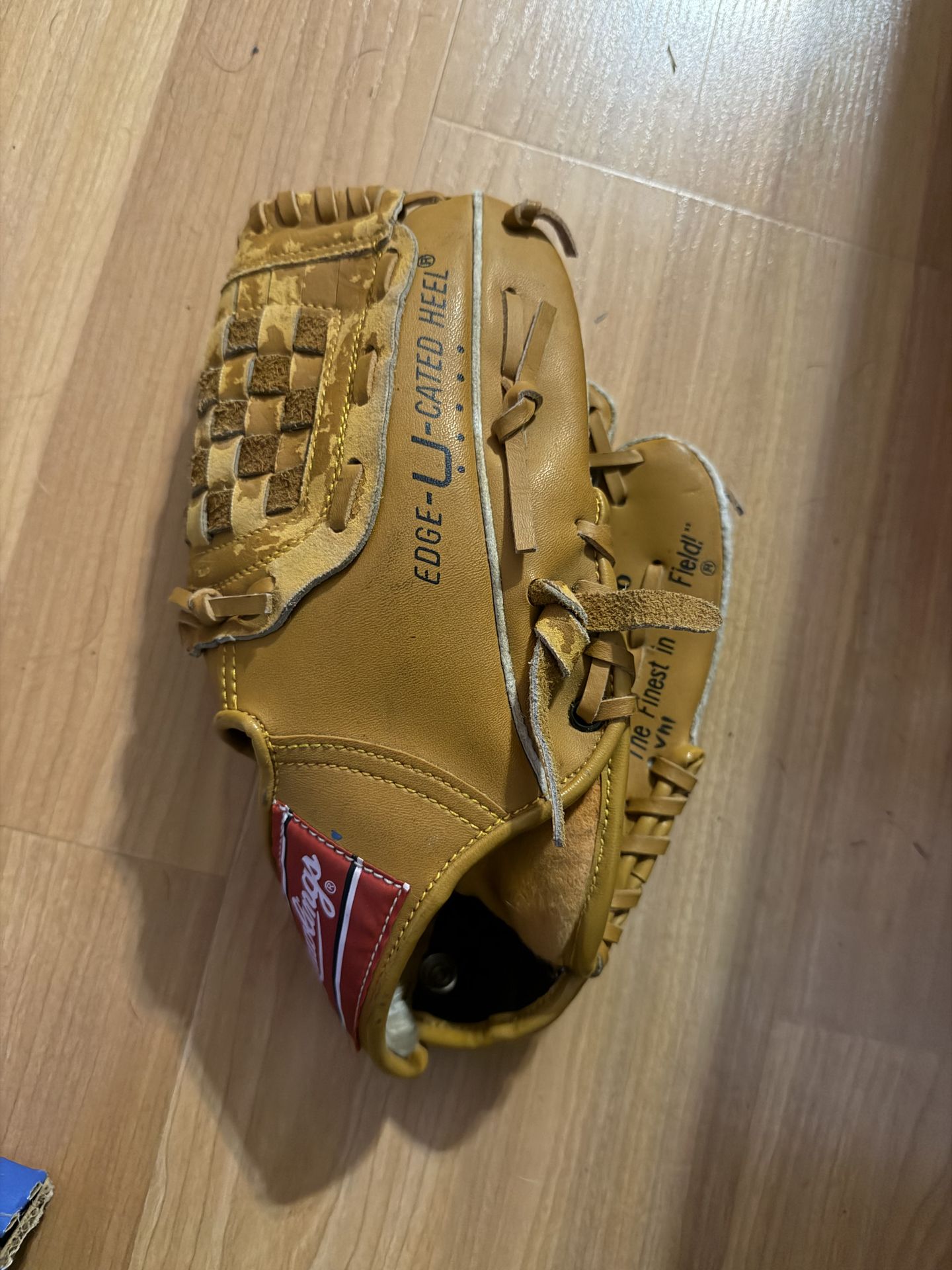 Kids Baseball/T-ball Gloves