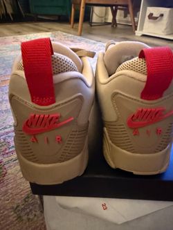 Nike Air Max 90 Sneakers