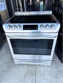 New Open Box LG 30 Inch Slide-In Electric Rang/Stove