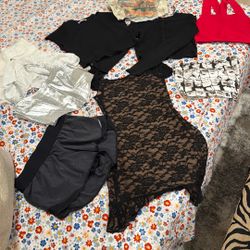 Small Zara Shirts And Small Tops 