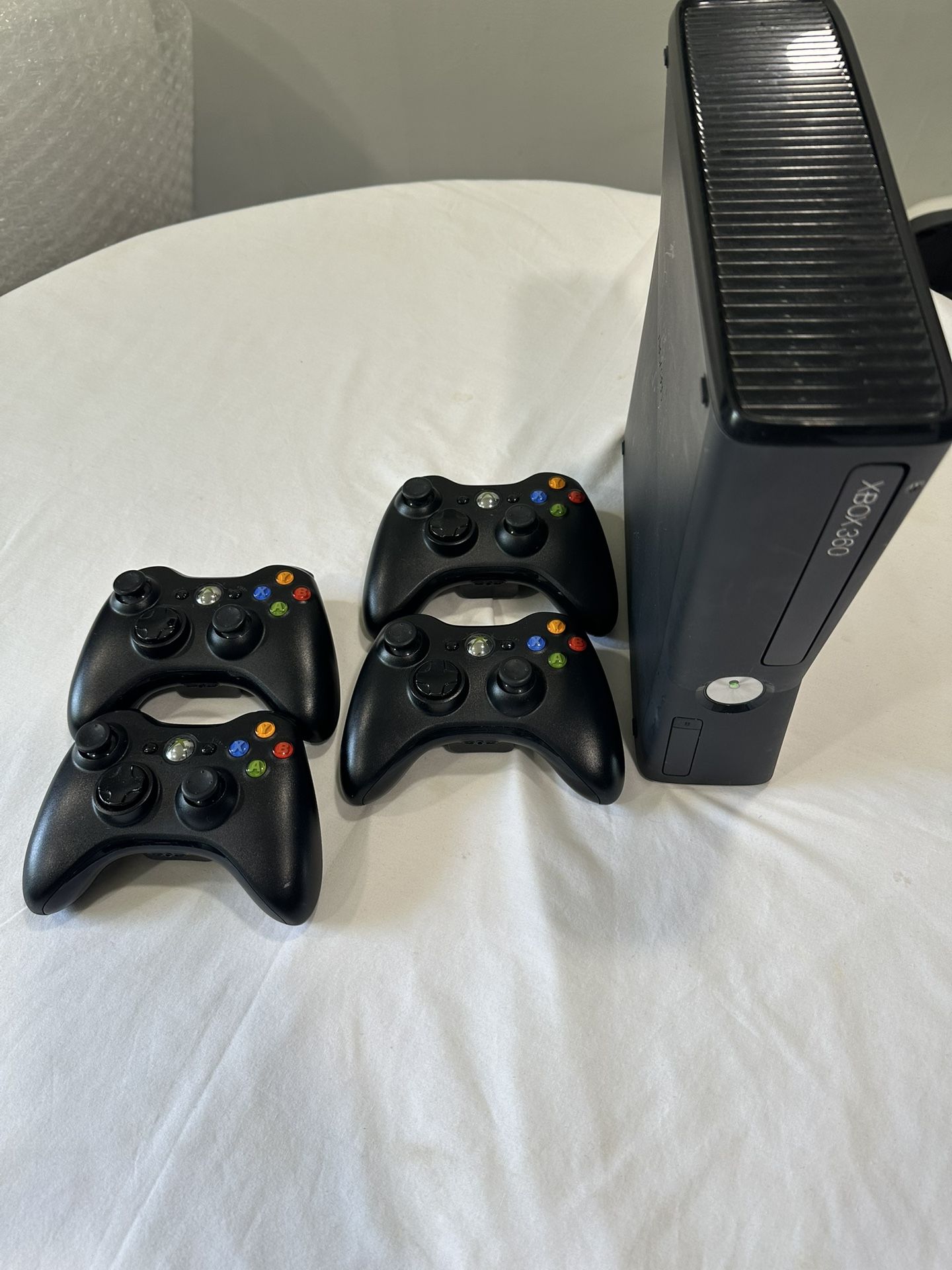Sony PlayStation 3 Phat PS3 CECHG01 bundle .