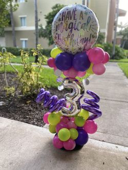 Pilar Balloons - Happy Birthday