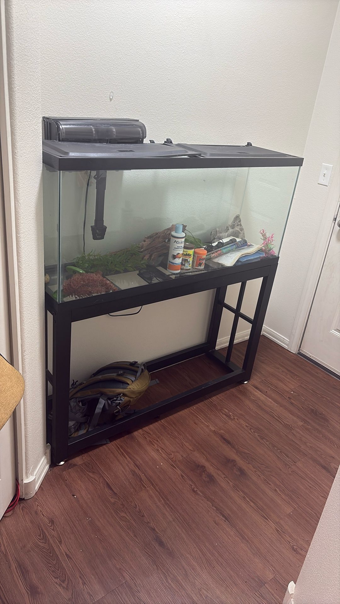 55 gallon fish tank with stand