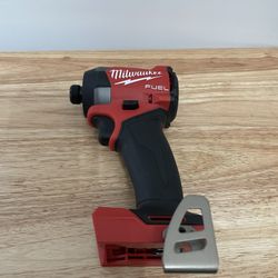 New Milwaukee Impact M18 FUEL 3-Speed (Tool Only Solo Herramienta)