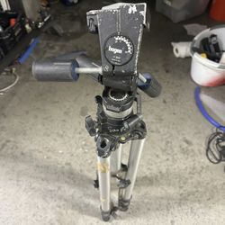  Tripod