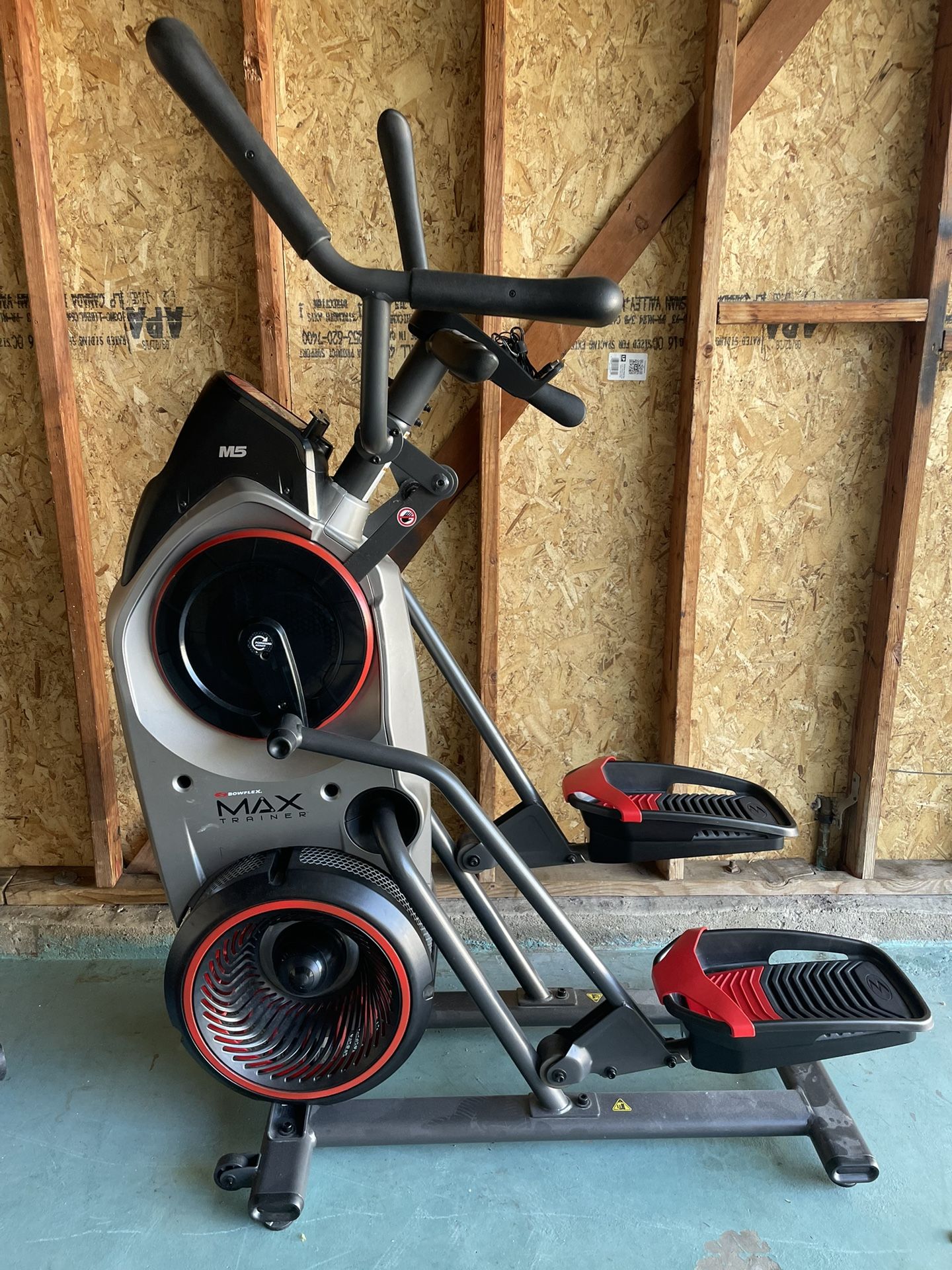 BOWFLEX MAX TRAINER