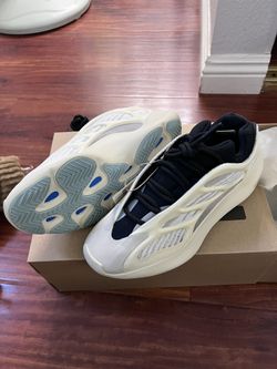 Yeezy 700 Azel Size 6.5