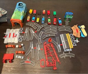 Thomas & Friends TrackMaster Motorized Train Set