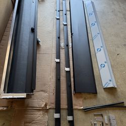 Roll-N-Lock M - LG152M - For Ford F-250/350 17 to 22 w/ 8' Bed