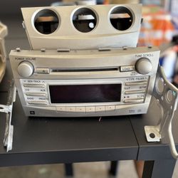 2011 Toyota Camry Stereo (JBL)  