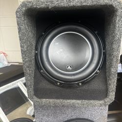 JL Audio W6v3 10 Inch Sub And Box 