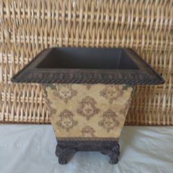 METAL SQUARE DECORATED PLANTER VASE