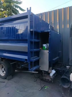 Dump box