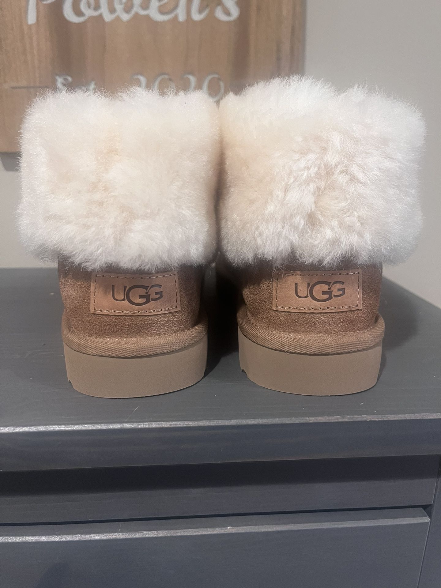 Brand New Size 6 Uggs ! 