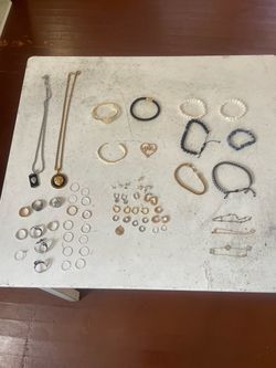 Fantasy jewelry lot