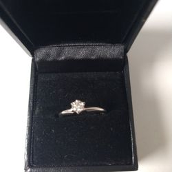 Platinum Diamond Solitaire Ring 