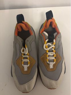 Sneaker