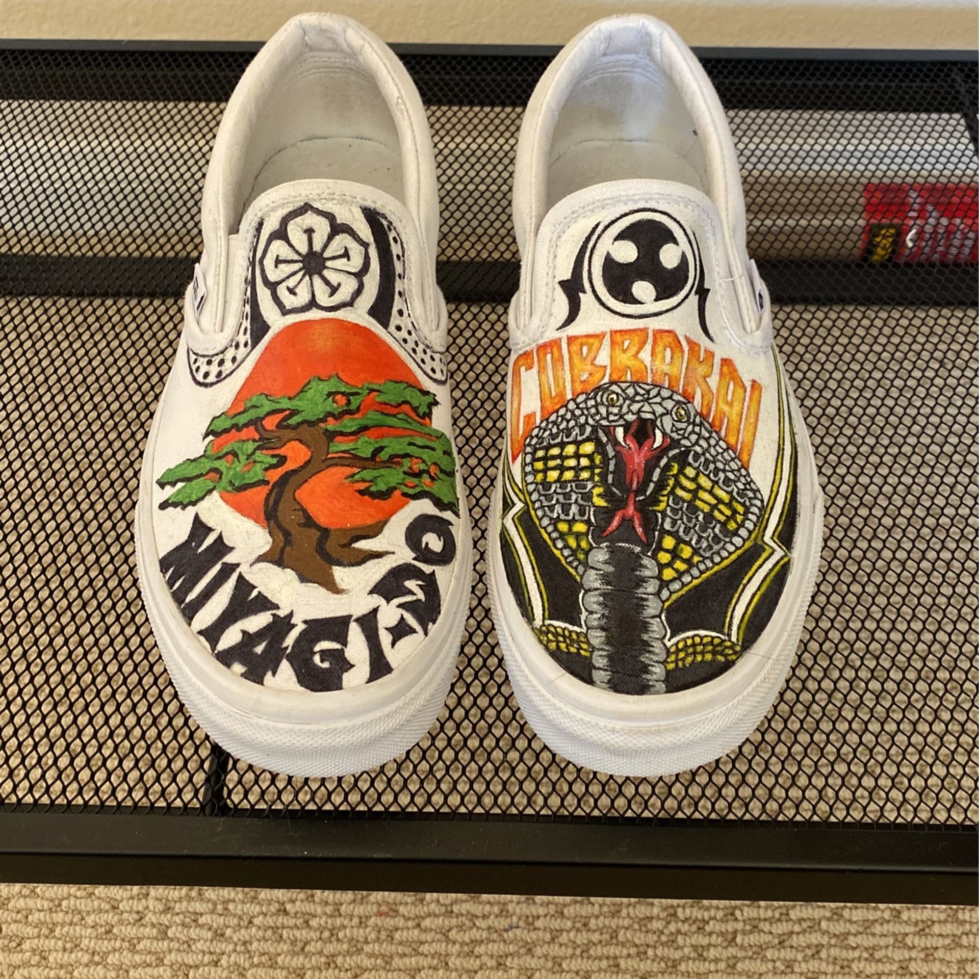 Ruim geef de bloem water Uitstekend Cobra Kai Custom Made Vans Women's Size 6.5 for Sale in Chula Vista, CA - OfferUp Ruim geef de bloem water Uitstekend Cobra Kai Custom Made Vans Women's Size 6.5 for Sale in Chula Vista, CA - OfferUp