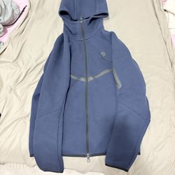 Nike Tech Dark Blue Size Small