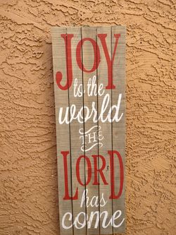Wood Christmas Sign – “Joy to the World” Holiday Decor