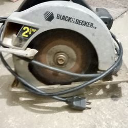 Black Decker Saw Machine