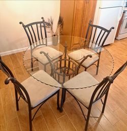 Eat In Kitchen Dinner Table 4 Ft. Glass Top 4 Chairs