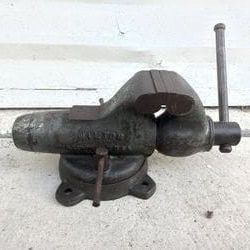 Wilton 9300 Bullet Bench Vise With Swivel Base 3inch Jaw