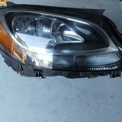 2016 Mercedes Benz C300 Headlight 