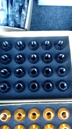 DADOS PARA CARRO M12X1.5 NUEVOS EN SUS CAJAS TENGO DE BARIOS COLORES NEGROS DORADOS ROJOS VERDES