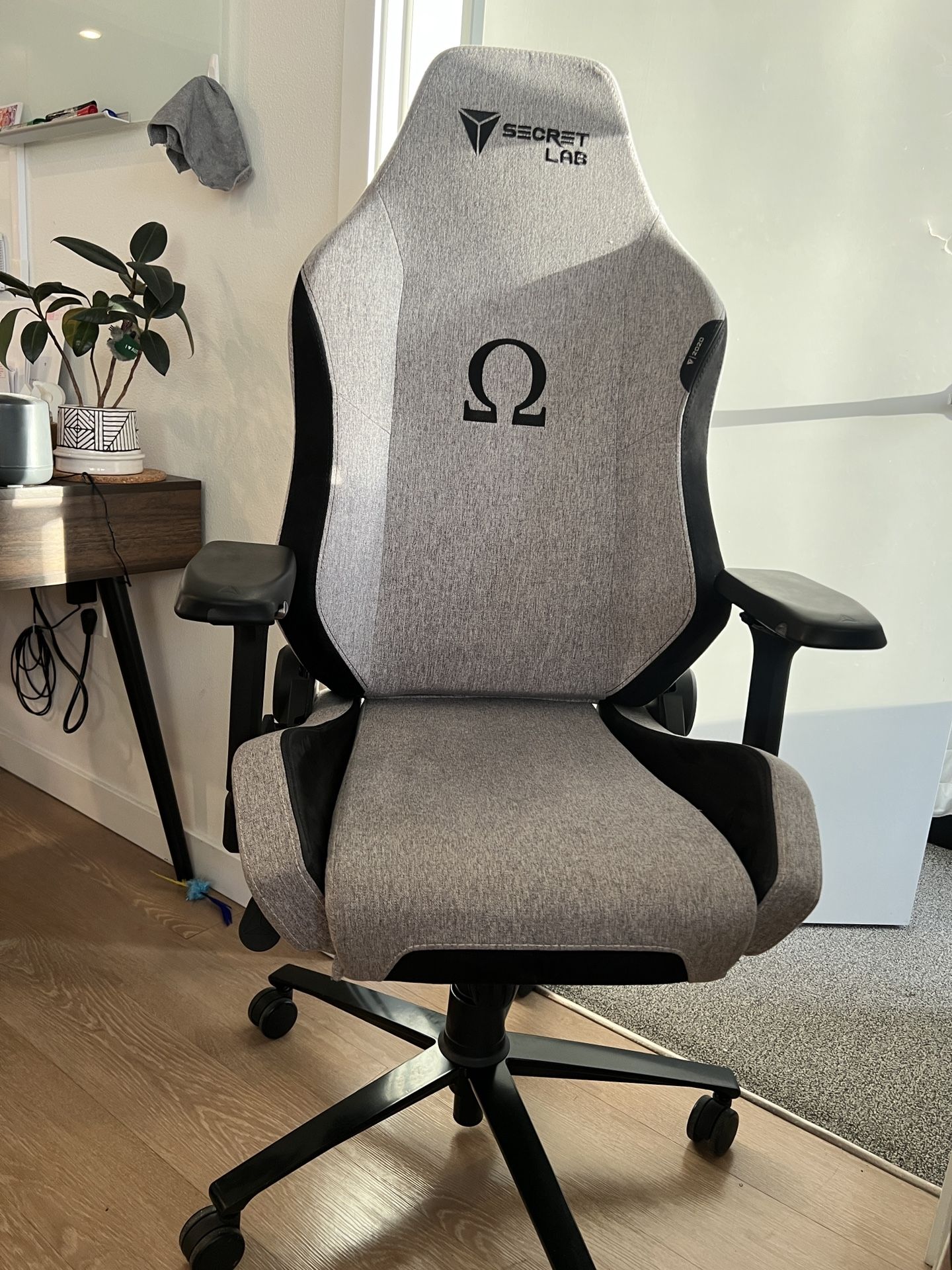 Secret Lab Omega Gaming Chair 