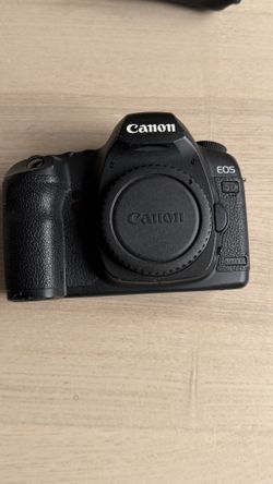 Canon 5D Mark II with Canon Lens 70-300MM - 17-40MM