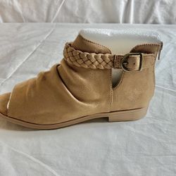 Womens Tan Sandals Shoes Open Toe Size 7