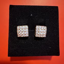 10k gold earrings